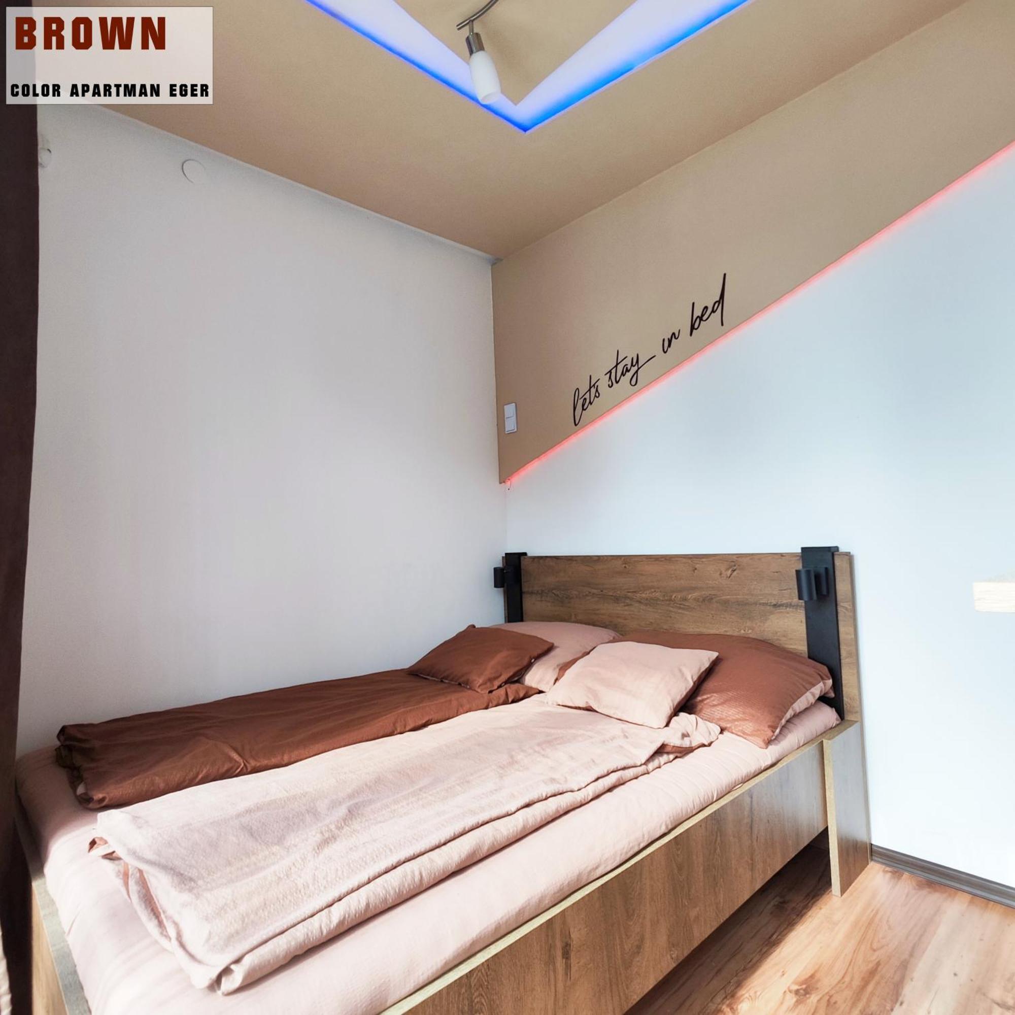 Color Apartmanok Eger Pokoj fotografie